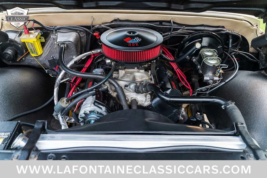 Used 1972 Gold Chevrolet Cheyenne image 2