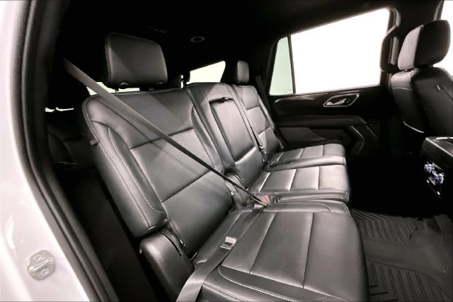 Used 2022 Summit White GMC SLE image 26