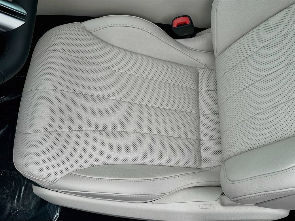 New 2026 Graphite Grey Metallic Mercedes-Benz CLE 300 image 55