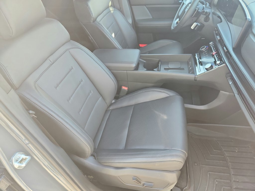 Used 2024 Gray Hyundai Calligraphy image 25