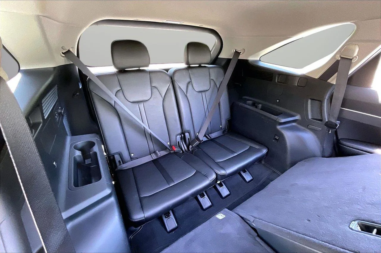 Certified Used 2024 Silver Kia S image 26