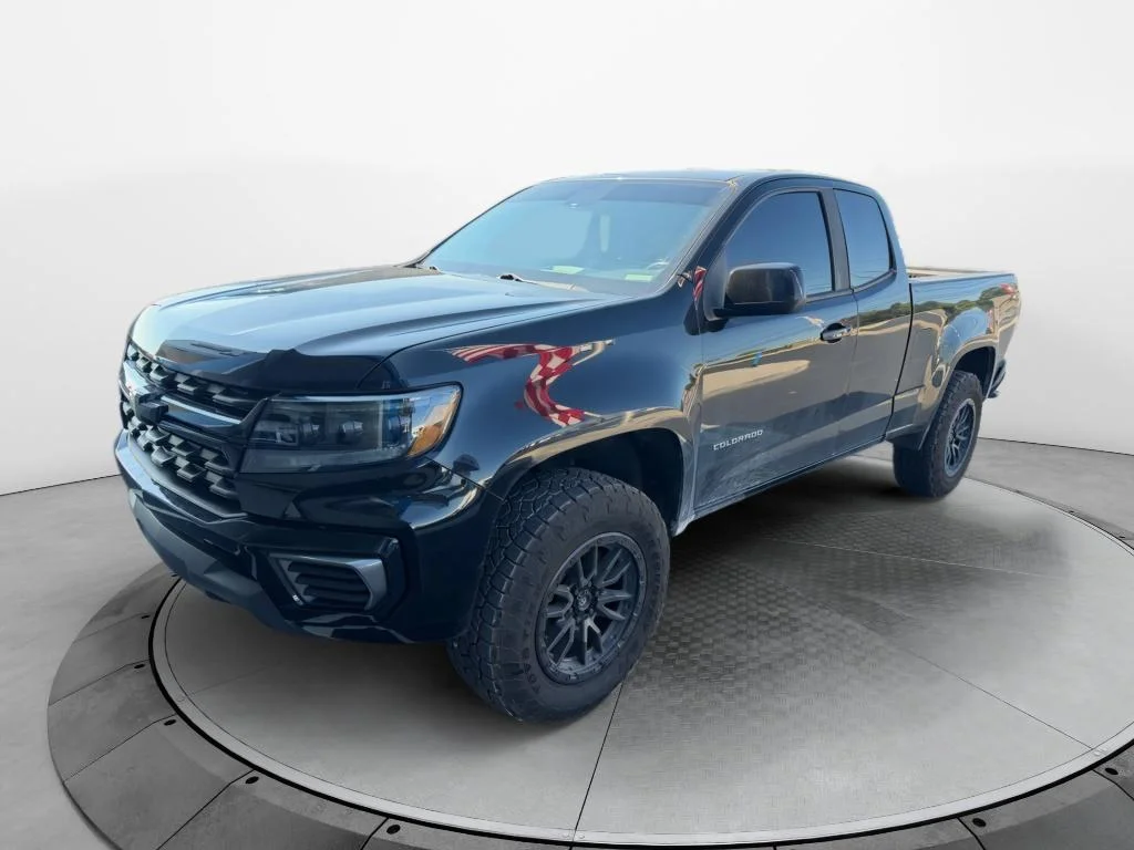 Used 2021 BLACK Chevrolet 2WD LT image 1