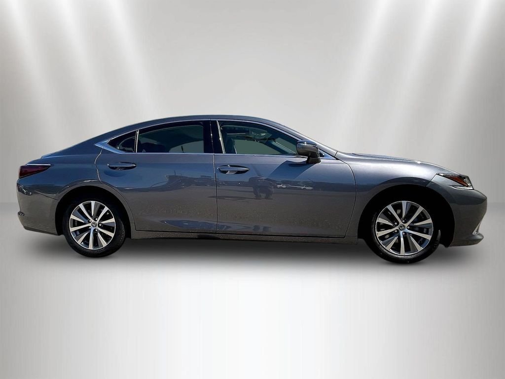 Used 2021 Gray Pearl Lexus 350 image 4