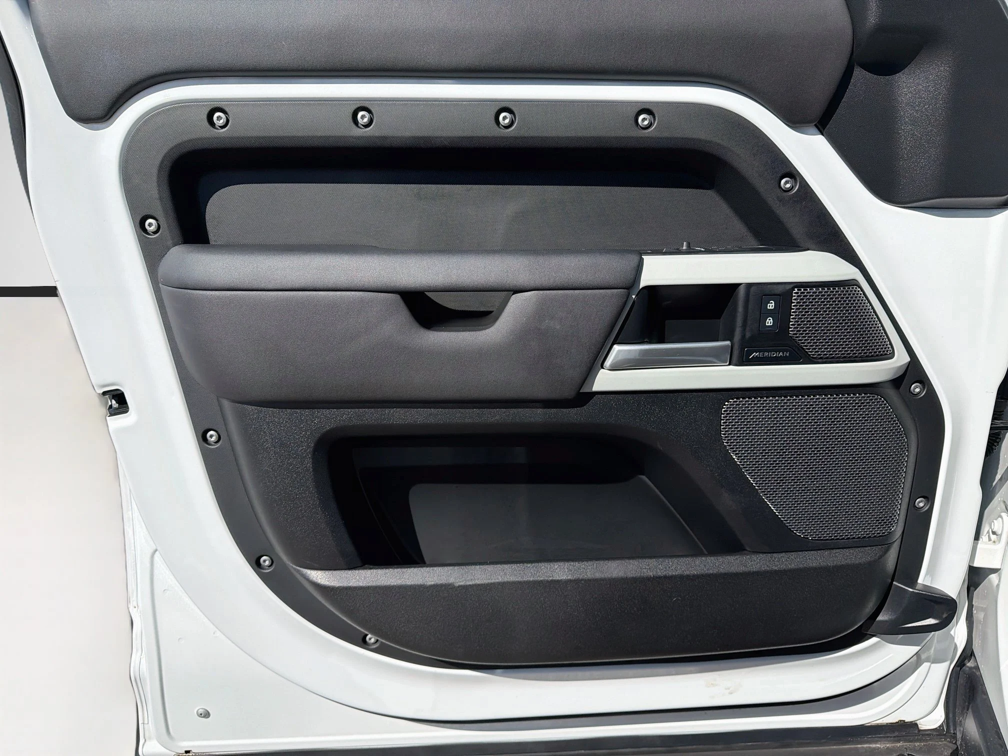 Certified Used 2024 Fuji White Land Rover S image 19