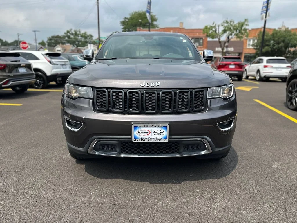 Used 2018 Gray Jeep Limited 4x4 image 8