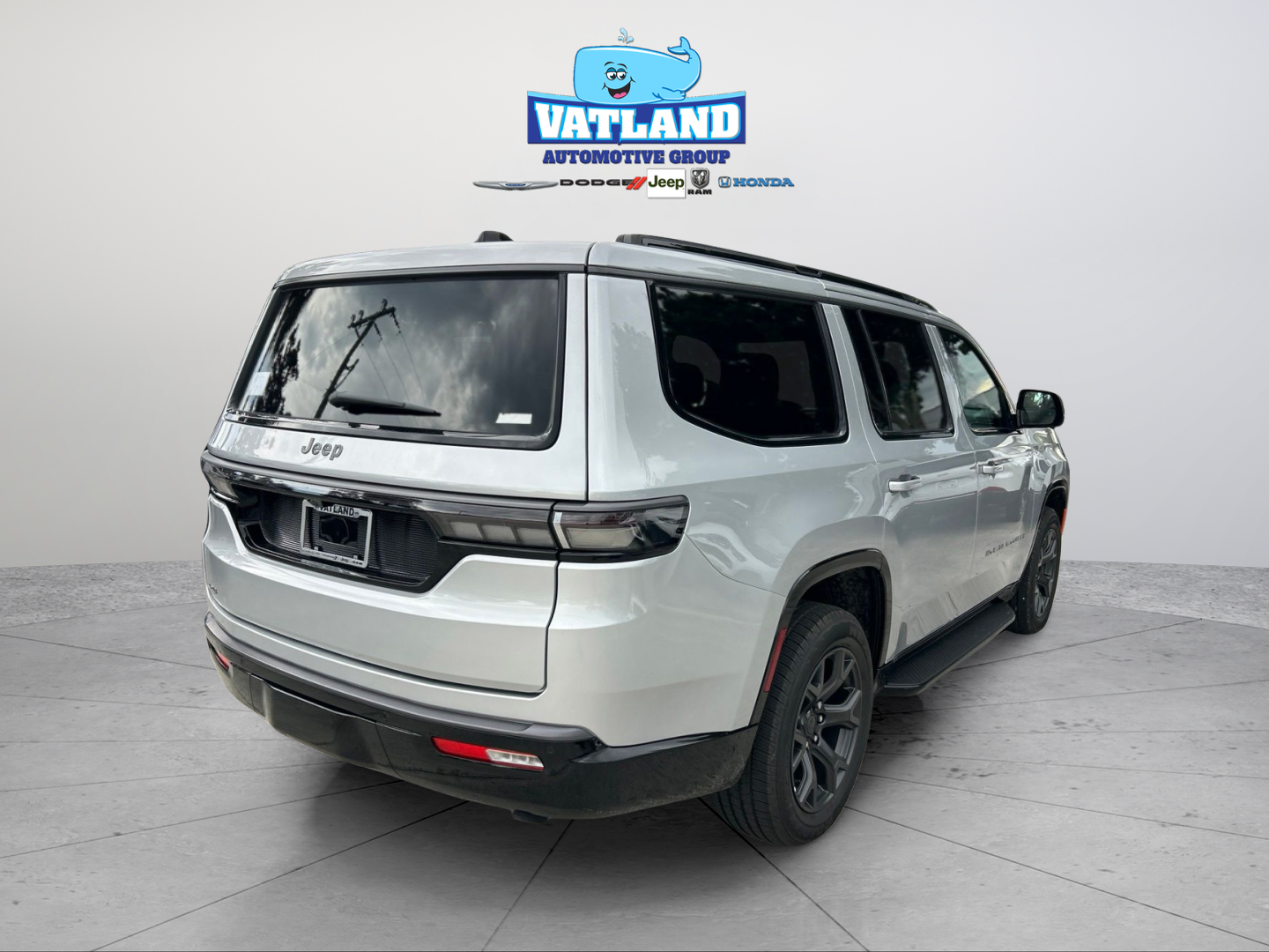 New 2026 Silver Zynith Jeep Limited Altitude image 5