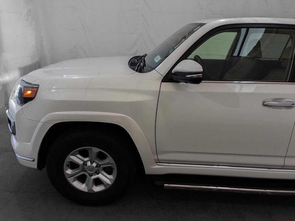 Used 2023 Blizzard Pearl Toyota Limited image 3