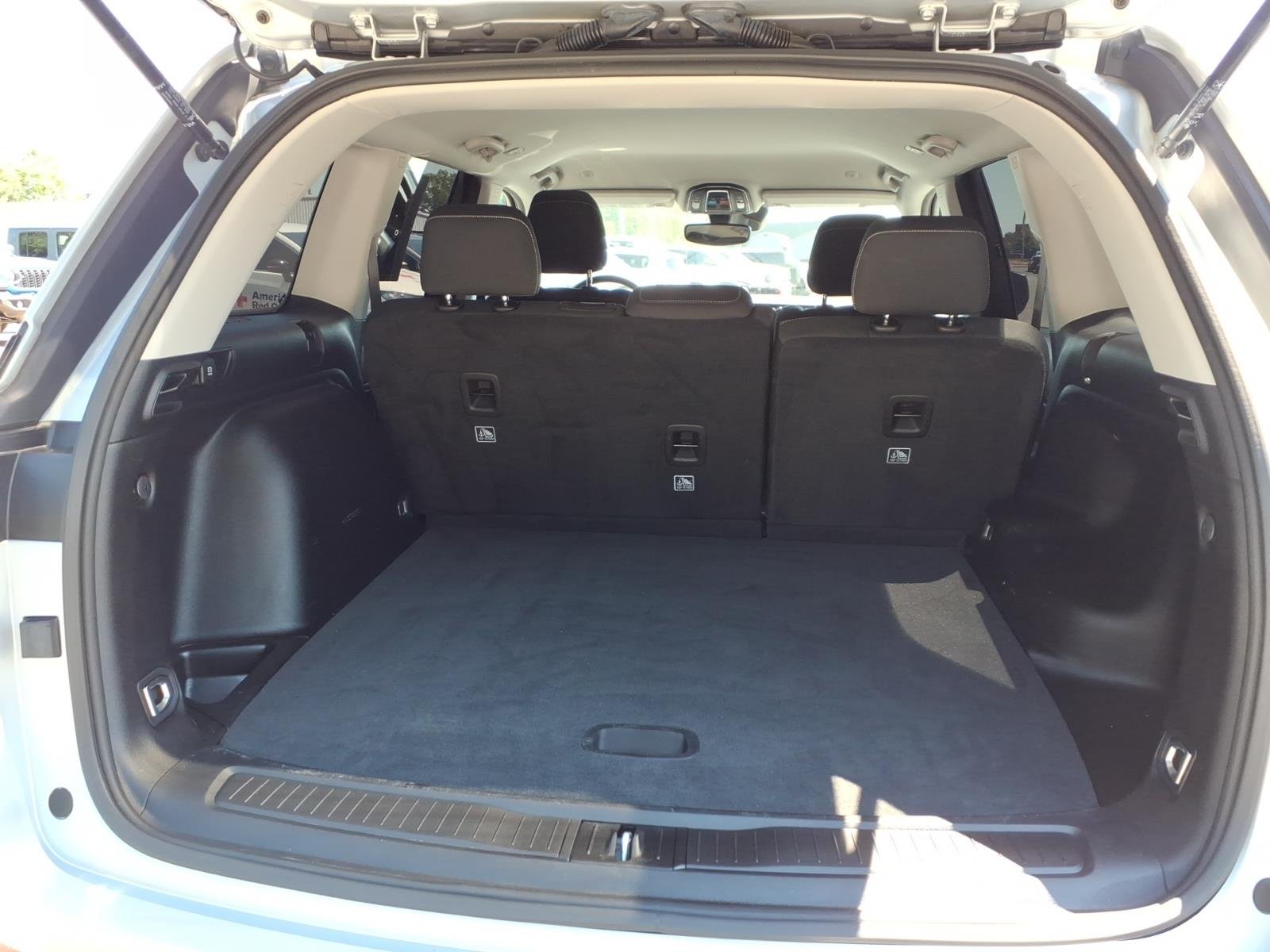 Used 2023 Silver Jeep Laredo 4x4 image 20