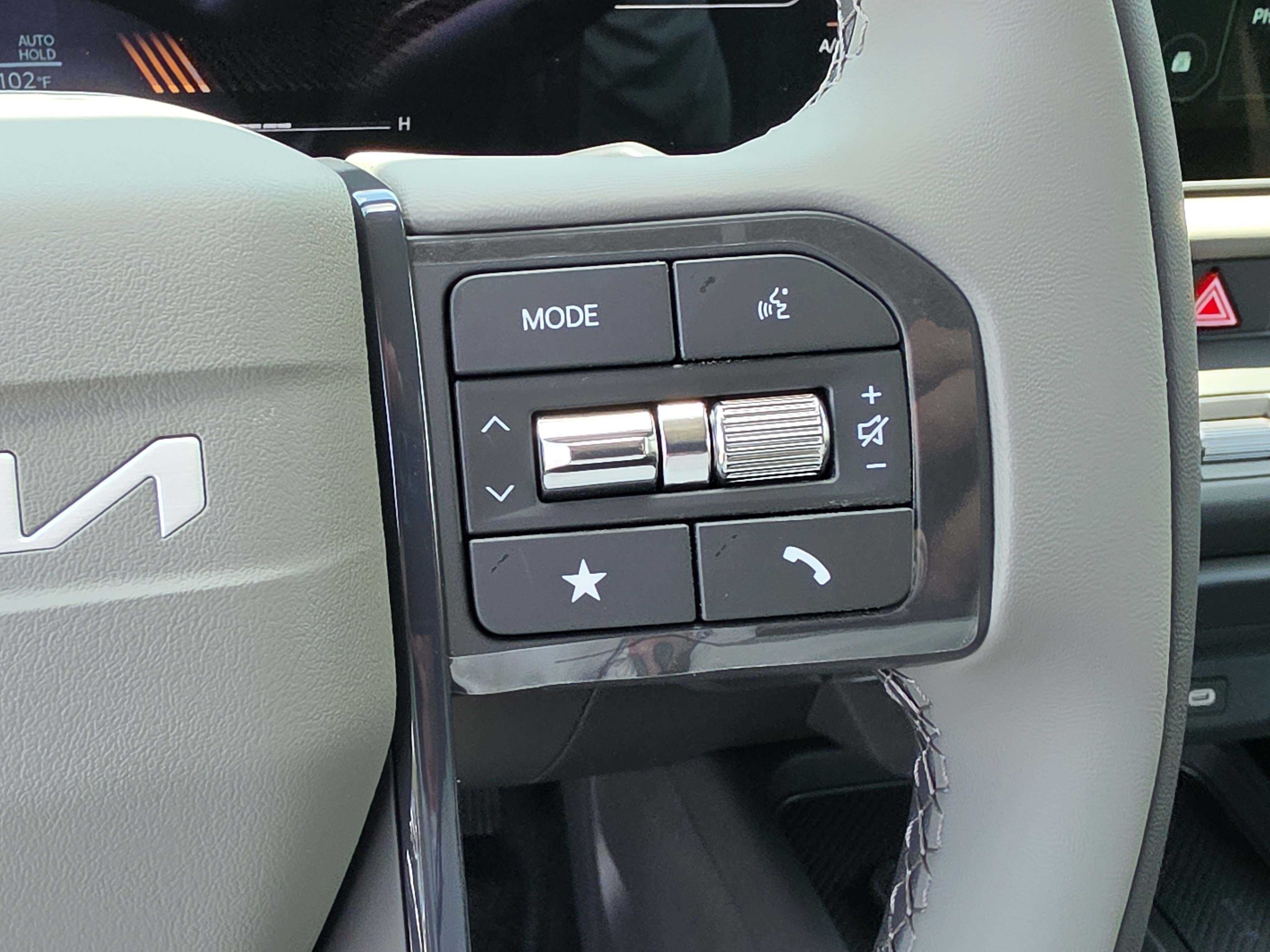 New 2027 Iceberg Green Kia EX image 32