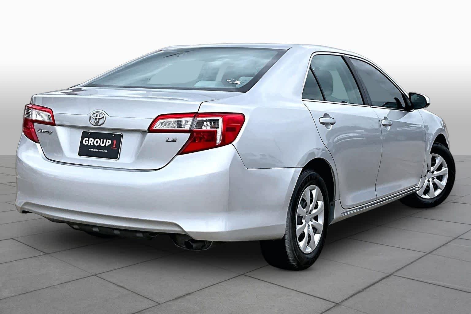 Used 2012 Classic Silver Metallic Toyota LE image 12