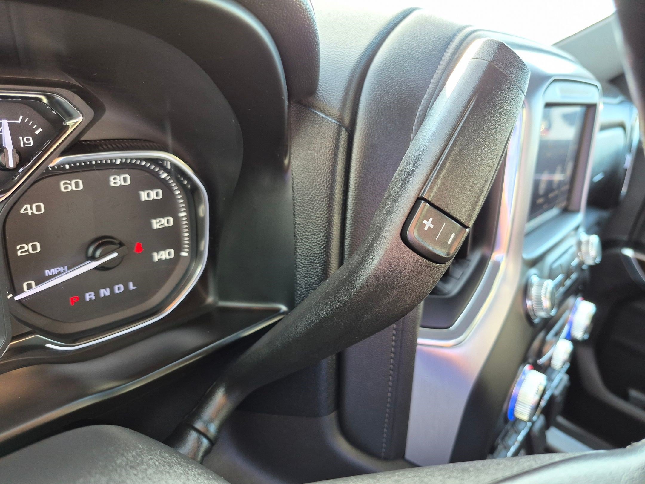 Used 2020 Onyx Black GMC SLT image 26