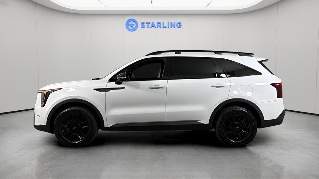 Used 2024 White Kia X-Pro SX Prestige image 4