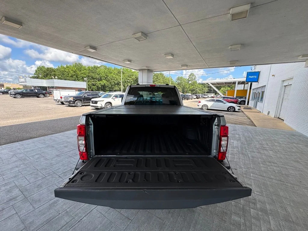 Used 2020 Silver Metallic Ford XLT image 9
