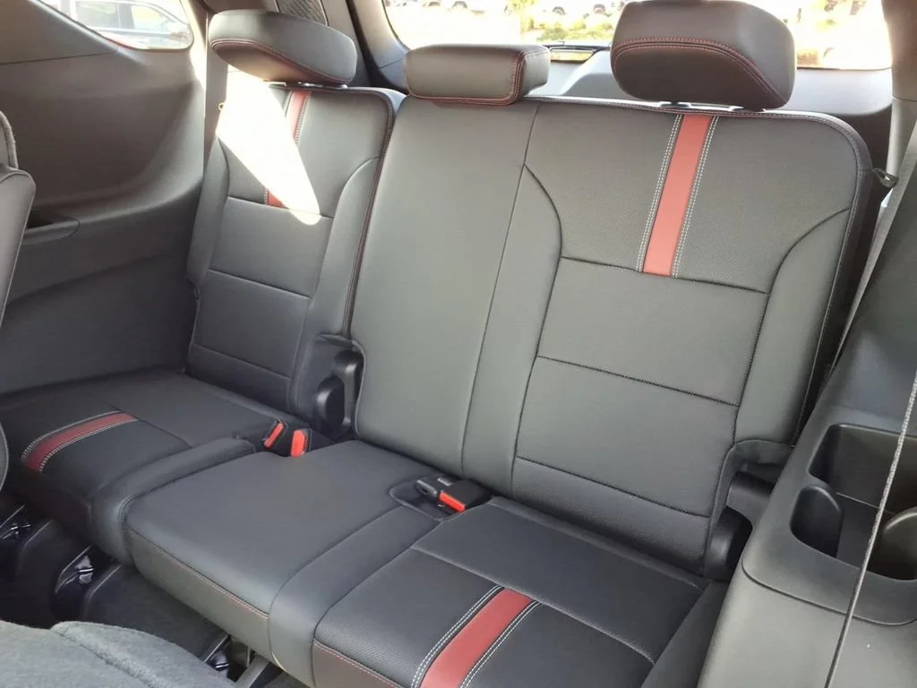 2027 Chevrolet Traverse RS - Photo 20