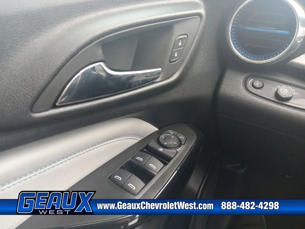 Used 2025 Gray Chevrolet LT image 18