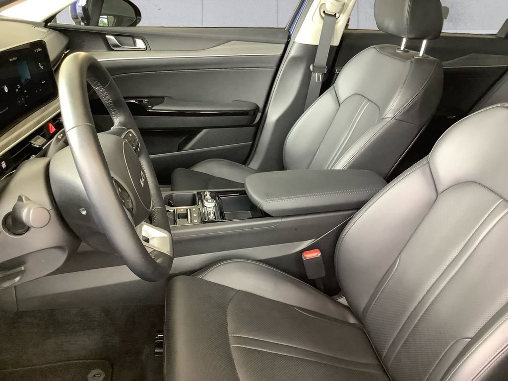 2025 Kia K5 EX - Photo 7