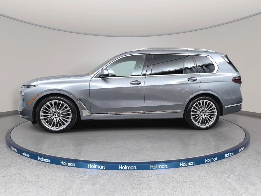 Used 2023 Skyscraper Gray Metallic BMW xDrive40i image 9