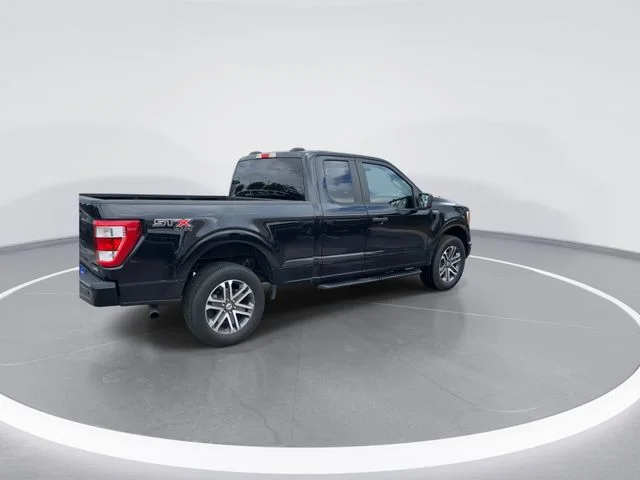 Used 2021 Black Ford XL image 7