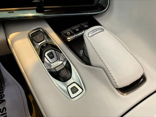 Used 2024 White Chevrolet Stingray image 16