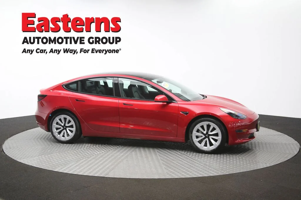 Used 2021 Red Tesla Standard Range Plus image 40