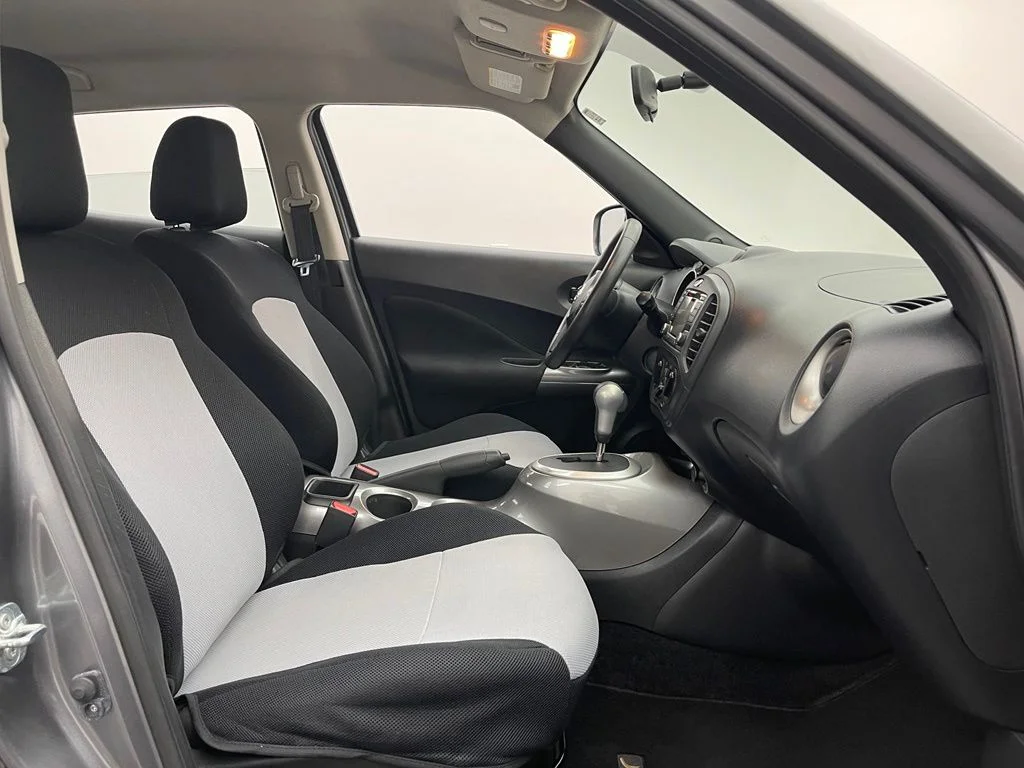 Used 2015 Gun Metallic Nissan S image 26