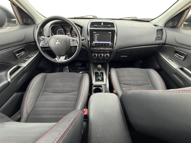 Used 2022  Mitsubishi 2.0 SE image 12