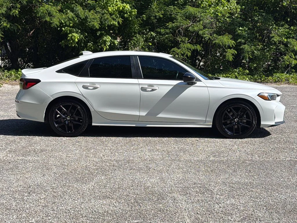 Used 2025 White Honda Sport image 2