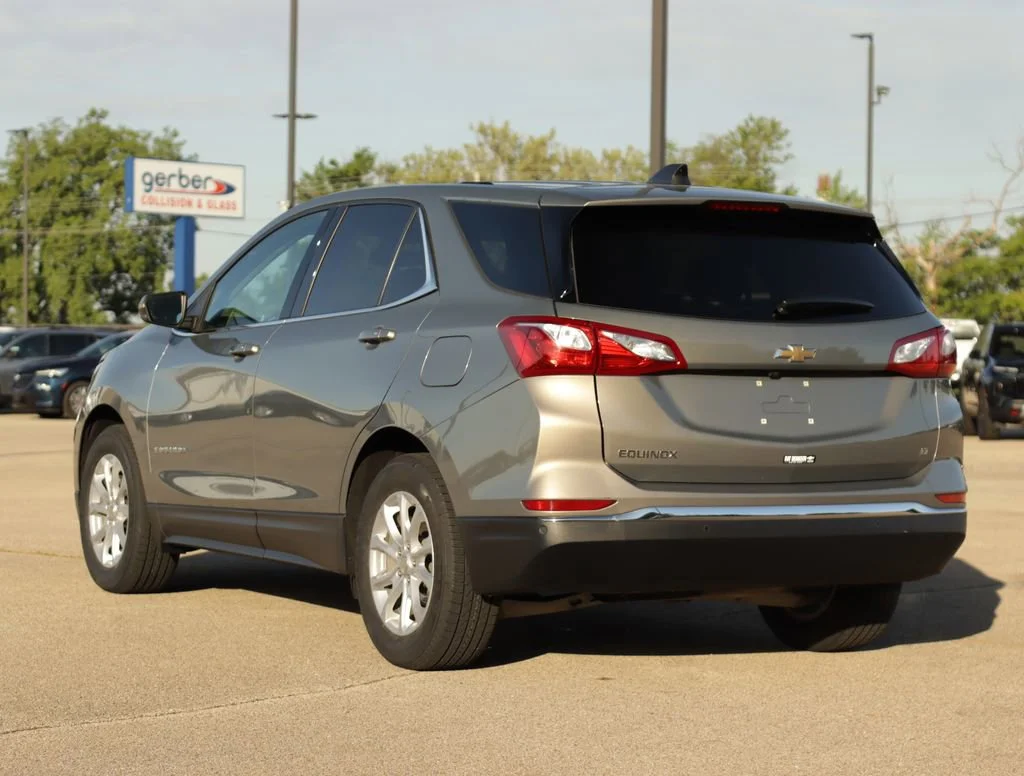Used 2018 PEPPERDUST METALLIC Chevrolet LT image 5