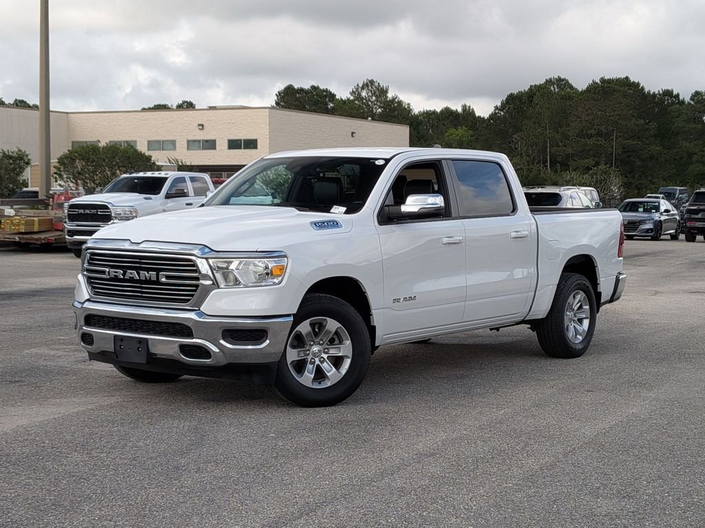 2024 RAM 1500 Laramie 4x4 Crew Cab 5'7's photo