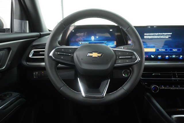 New 2026 Summit White Chevrolet LT image 26