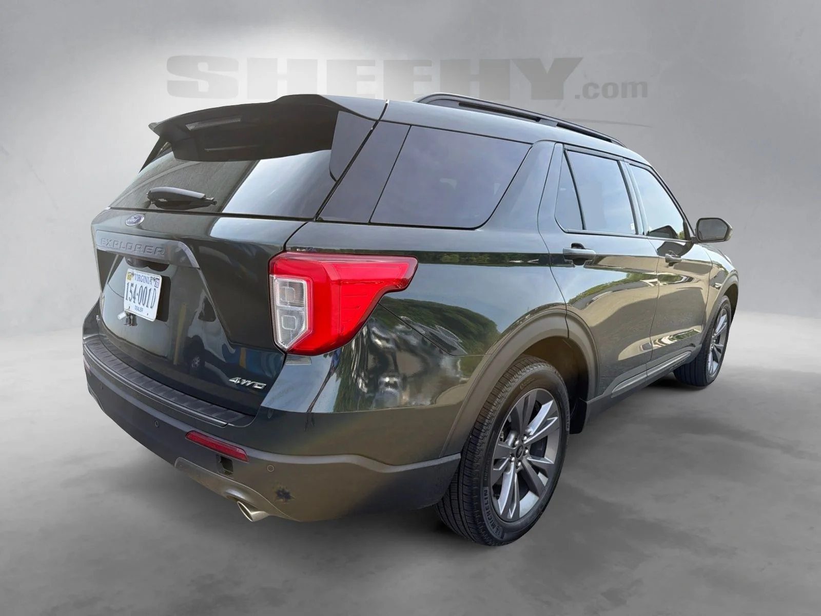 Used 2024 Green Ford XLT image 13