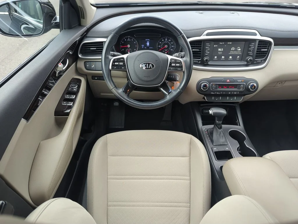 Used 2020 Black Kia LX image 14