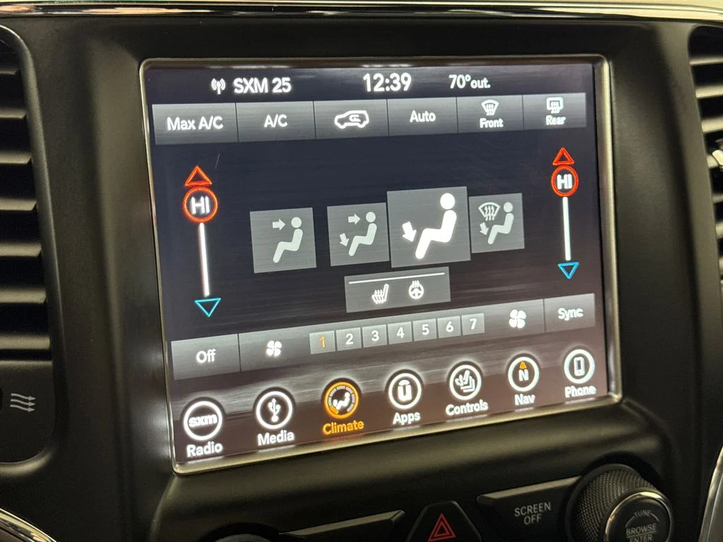 Used 2018 White Jeep Limited image 22