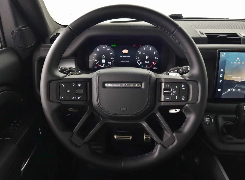 2025 Land Rover Defender V8 - Photo 22
