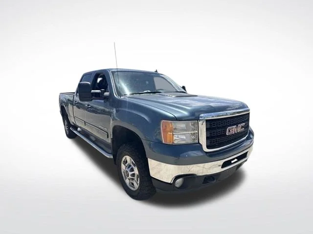 Used 2011 Gray GMC SLE image 3