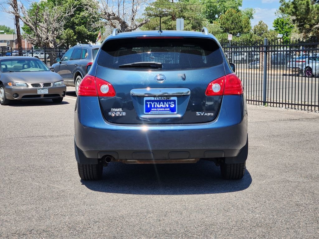 Used 2013 Blue Nissan SV image 6