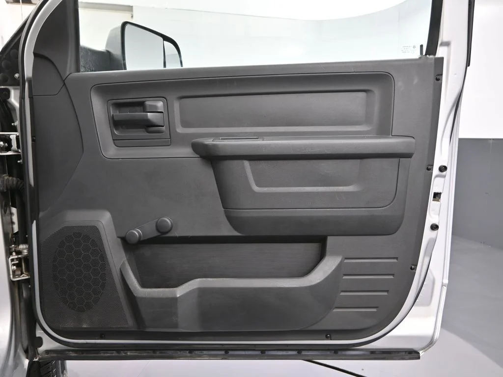 2011 RAM Ram 3500 Chassis Cab ST - Photo 34