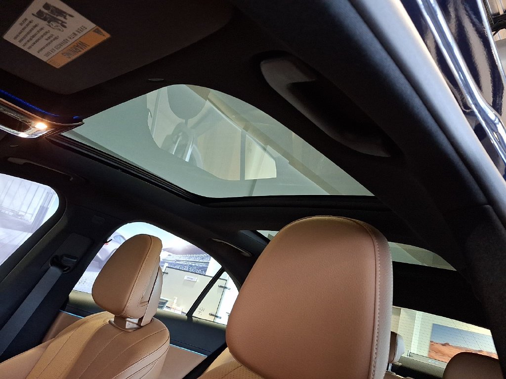 New 2027 Nautical Blue Metallic Mercedes-Benz E 350 image 9