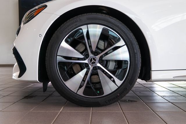 New 2026 Polar White Mercedes-Benz E 350 image 9