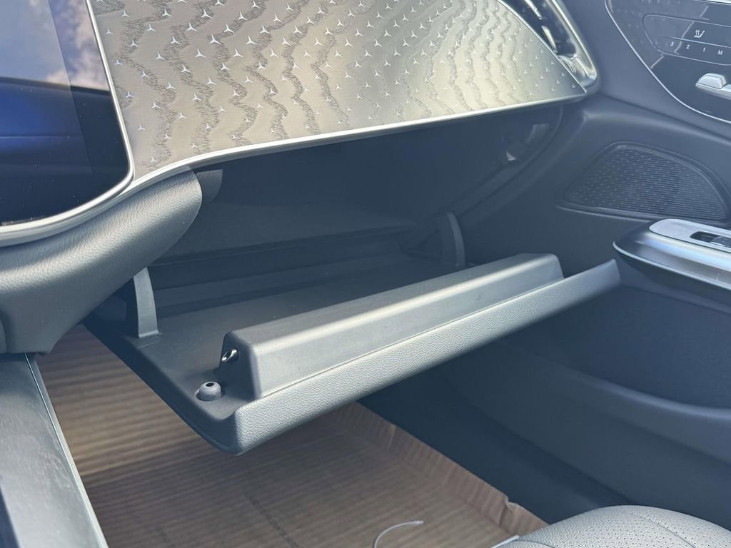 New 2026 MANUFAKTUR Alpine Grey Mercedes-Benz E 350 image 29