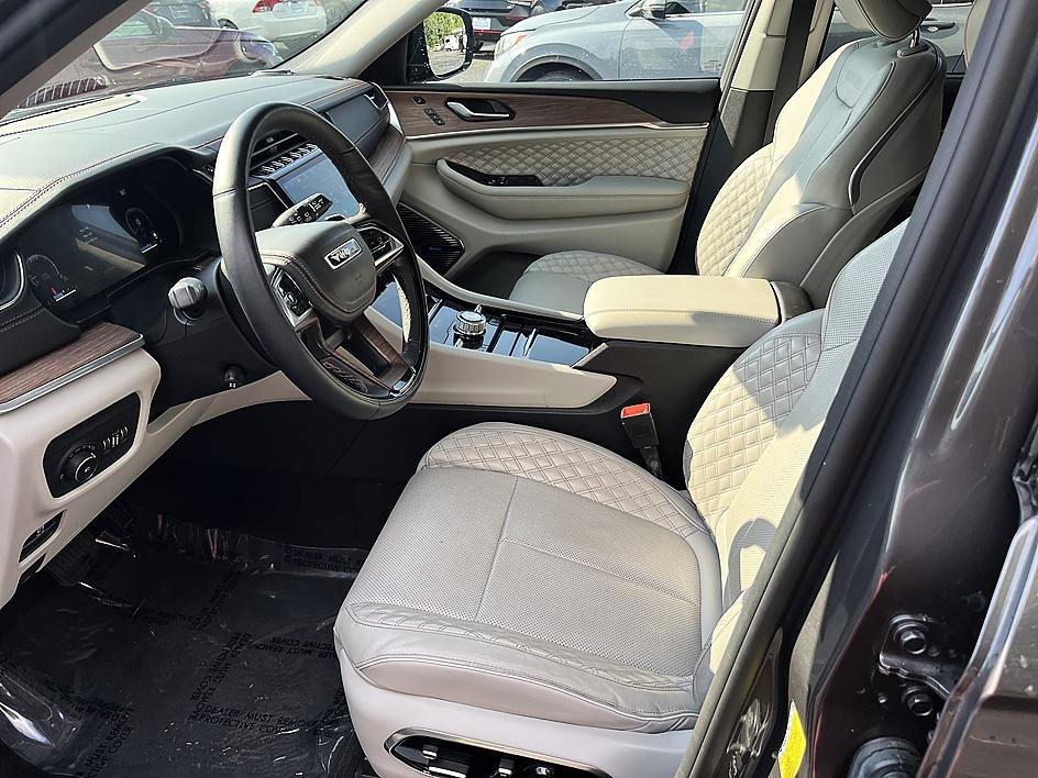 Used 2022 Baltic Gray Metallic Clearcoat Jeep Summit image 13