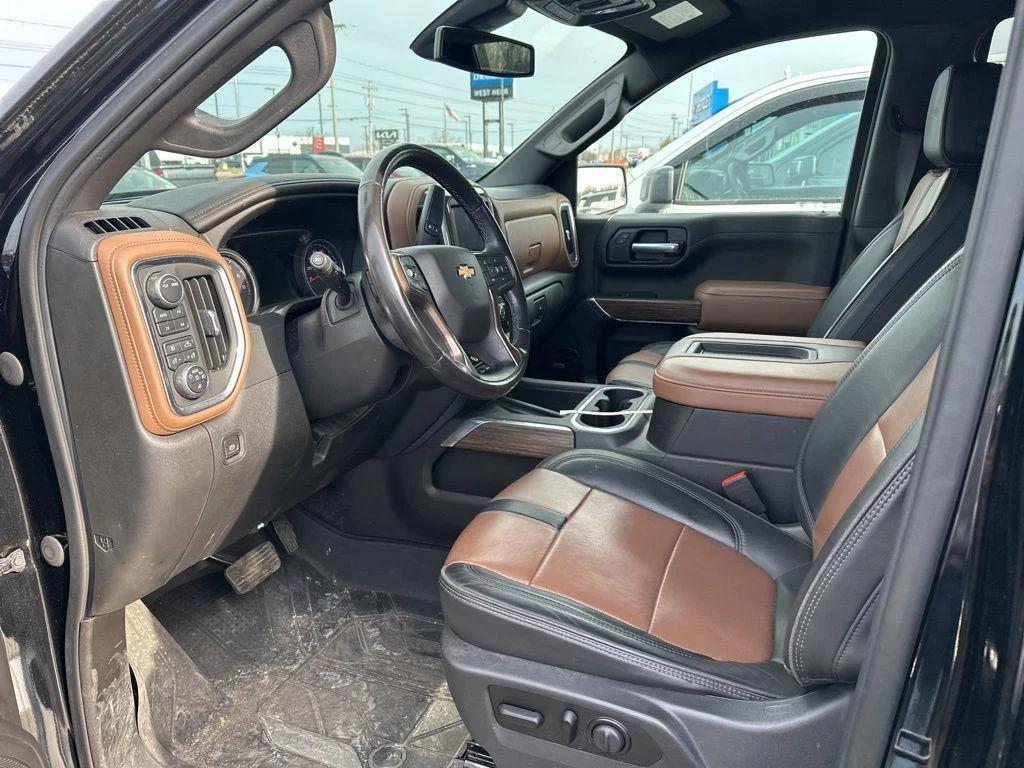 Used 2021 Black Metallic Chevrolet High Country image 39