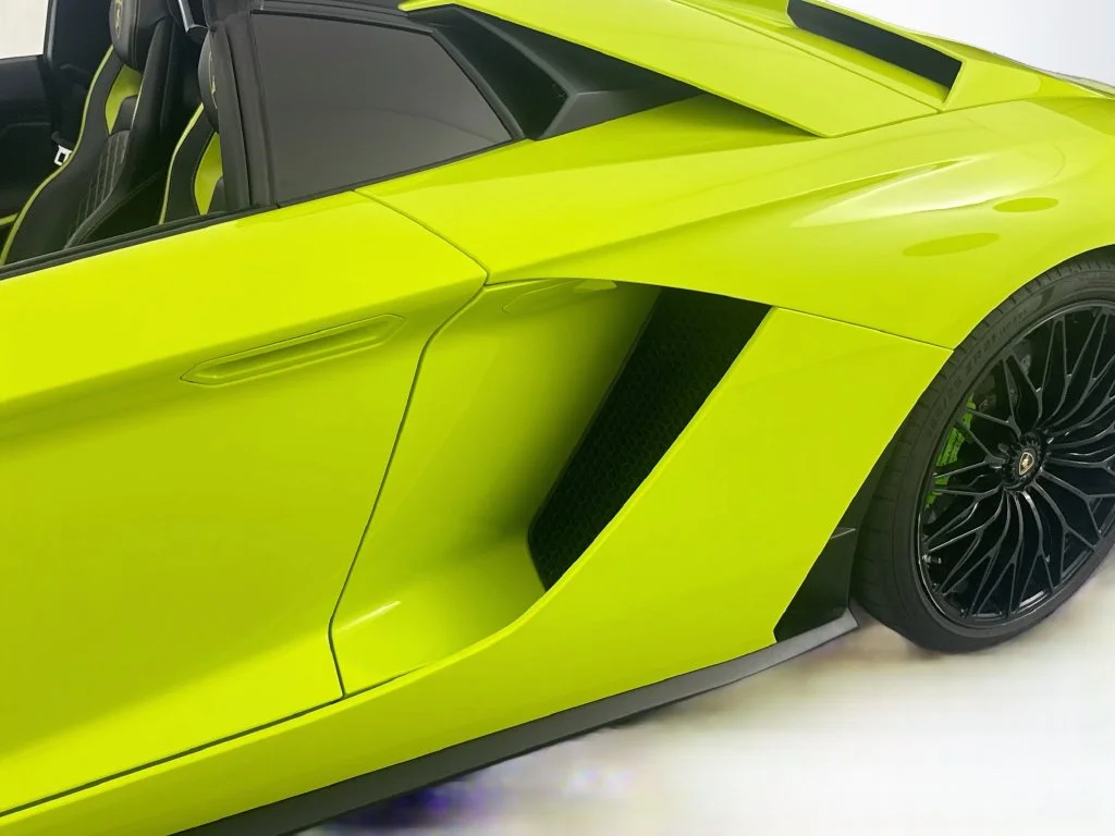 Used 2019  Lamborghini Base image 26