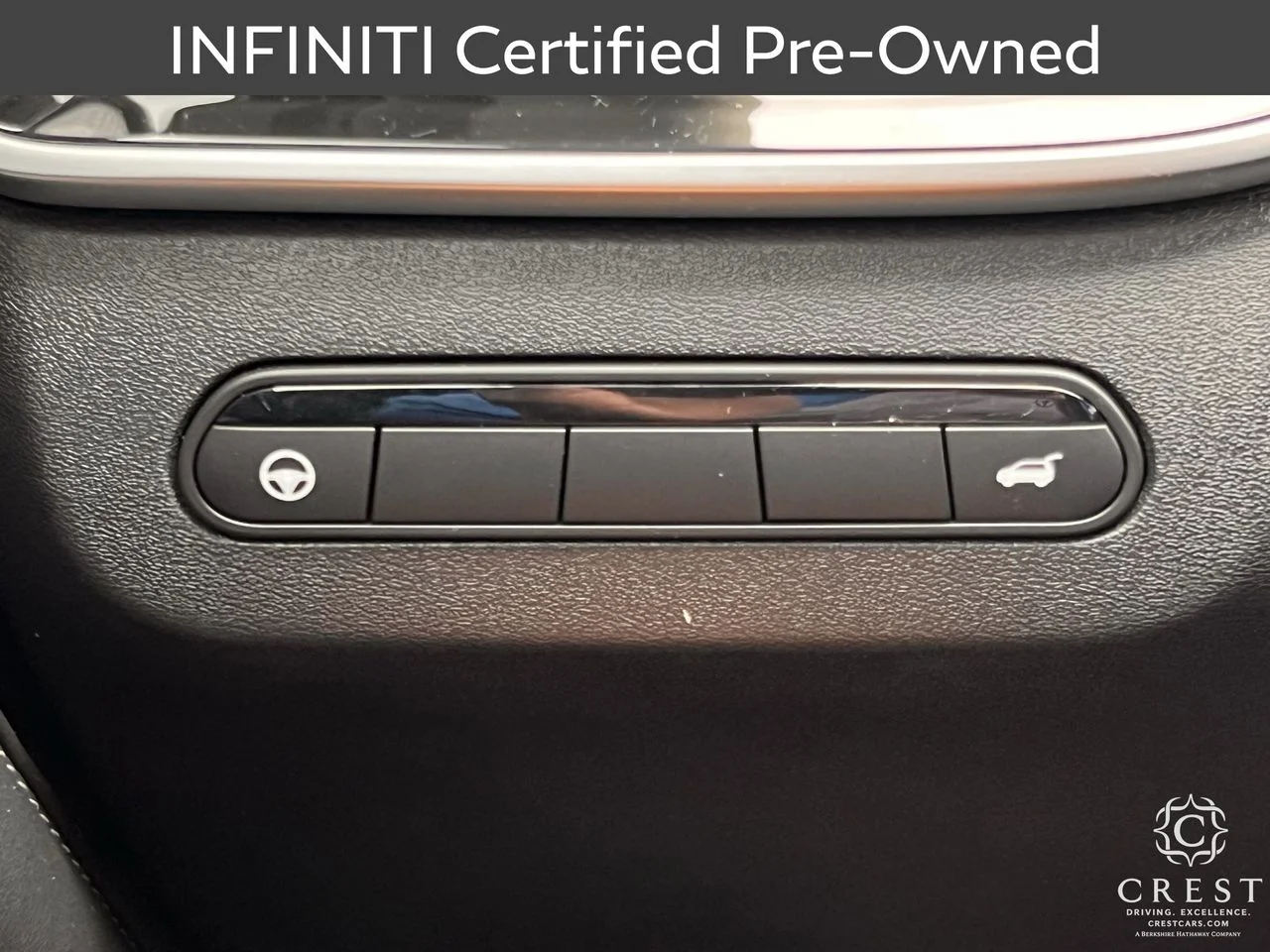 Certified Used 2025 Mineral Black INFINITI LUXE image 21