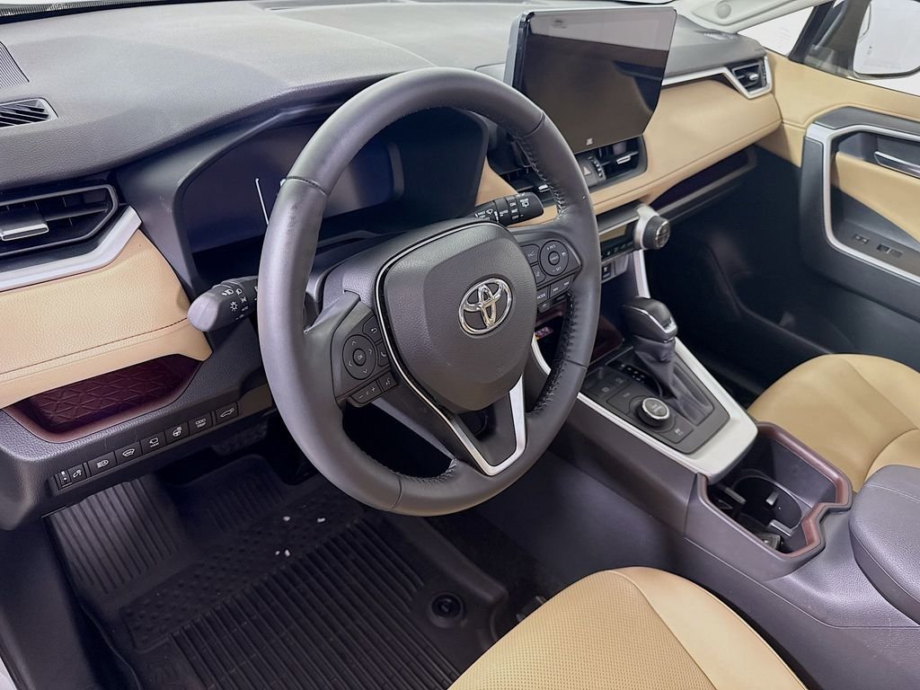 Used 2024 Wind Chill Pearl Toyota Hybrid Limited image 10