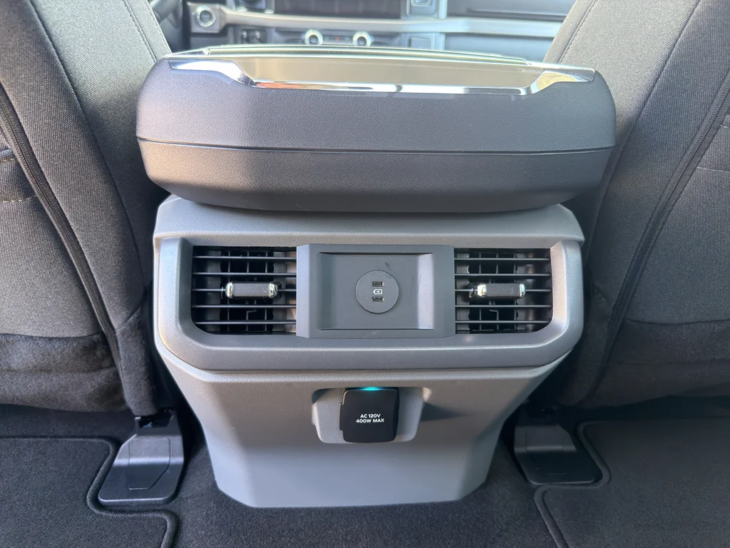 New 2026 Oxford White Ford XLT image 17