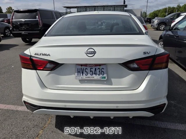 Used 2024 White Nissan 2.5 SV image 4