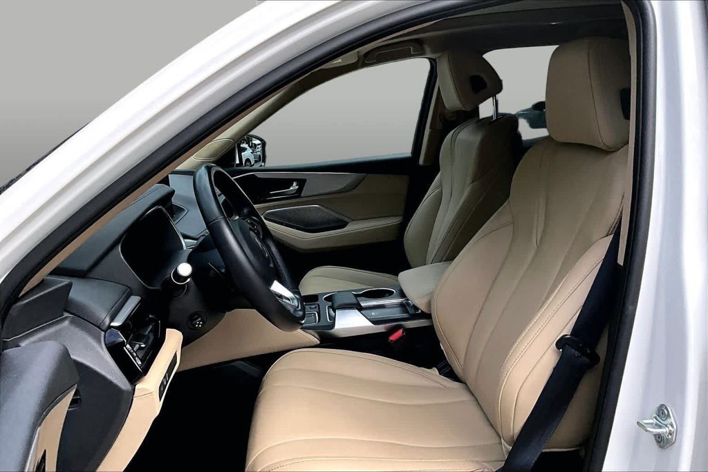 Used 2024  Acura 3.5L image 8