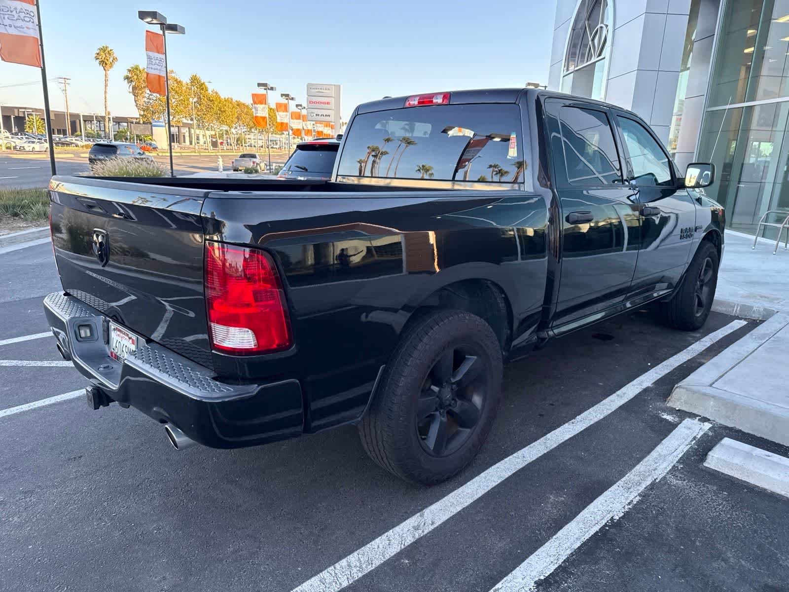 Used 2017 Brilliant Black Crystal Pearlcoat Ram Express image 10