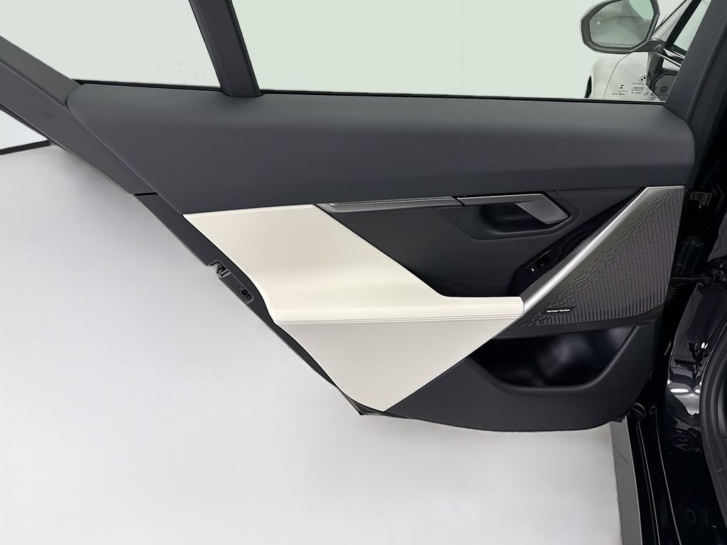 New 2027 Black Sapphire Metallic BMW 530i image 25